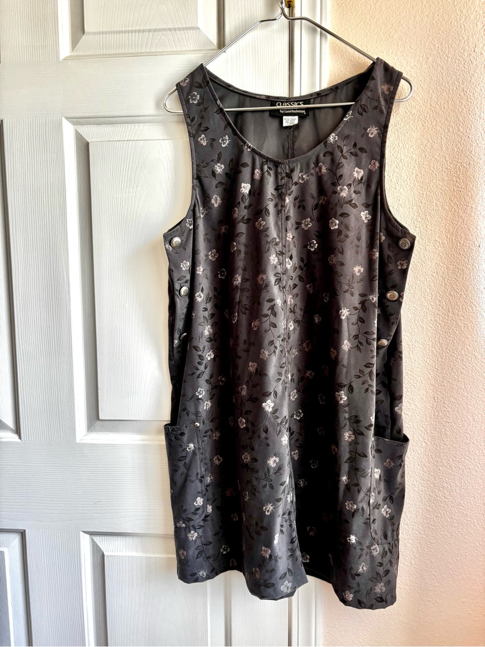 Grey Flower Dress w/Pockets Carol Anderson with Side Button Detail